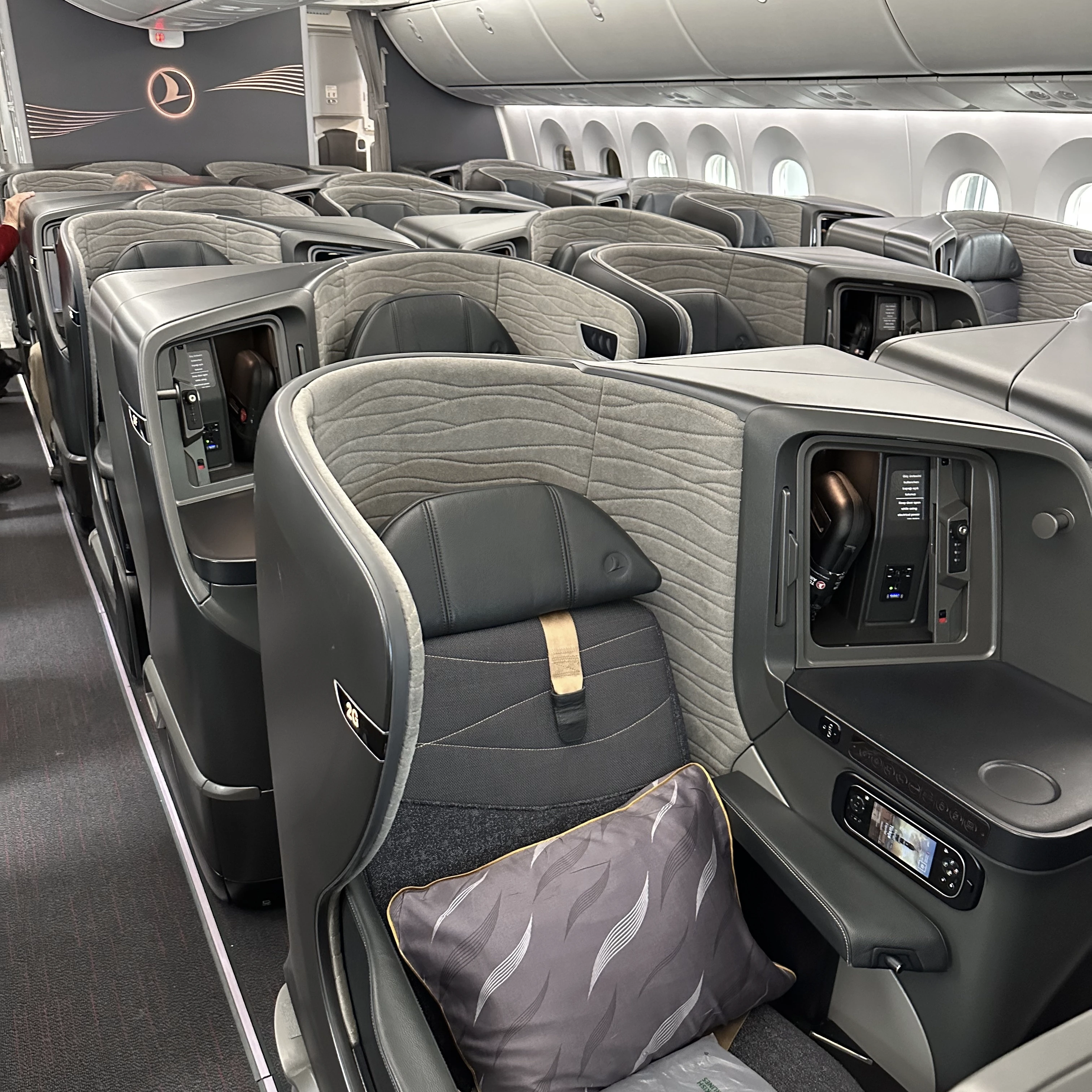 Business class seats look great.